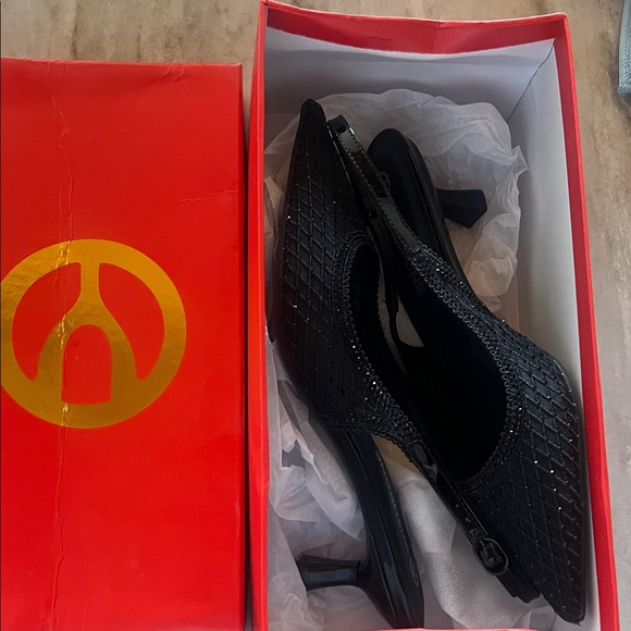 Wishbone Odette Mesh Black Heels (Worn once!) - Picture 3 of 7